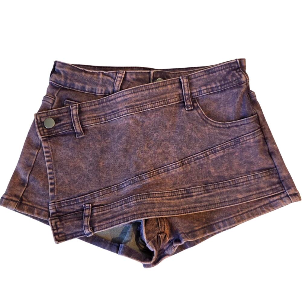 Purple‎ denim acid wash skort